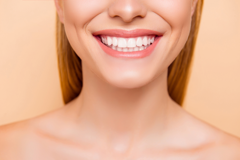 Идеальные зубы - белые, ровные, с идеальными пропорциями