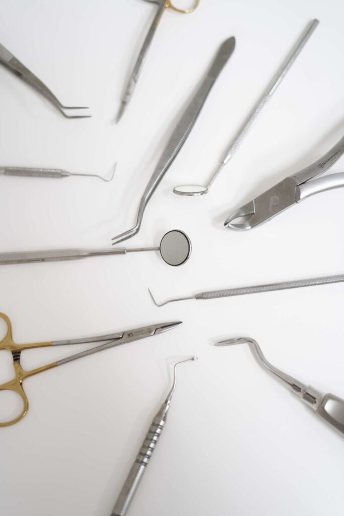 Jak przygotować się do usunięcia ósemki i co robić po zabiegu